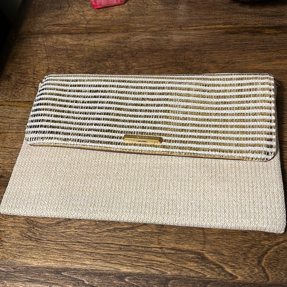 Stella and Dot Clutch - Picture 1 of 1